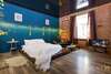 SO Lovely apt in heart of historical downtown
